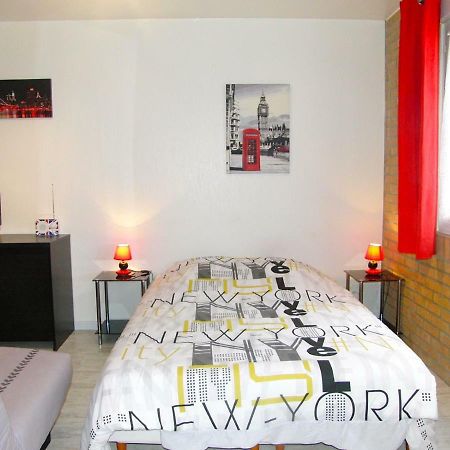 Une Petite Halte Apartment กาเลส์ ภายนอก รูปภาพ