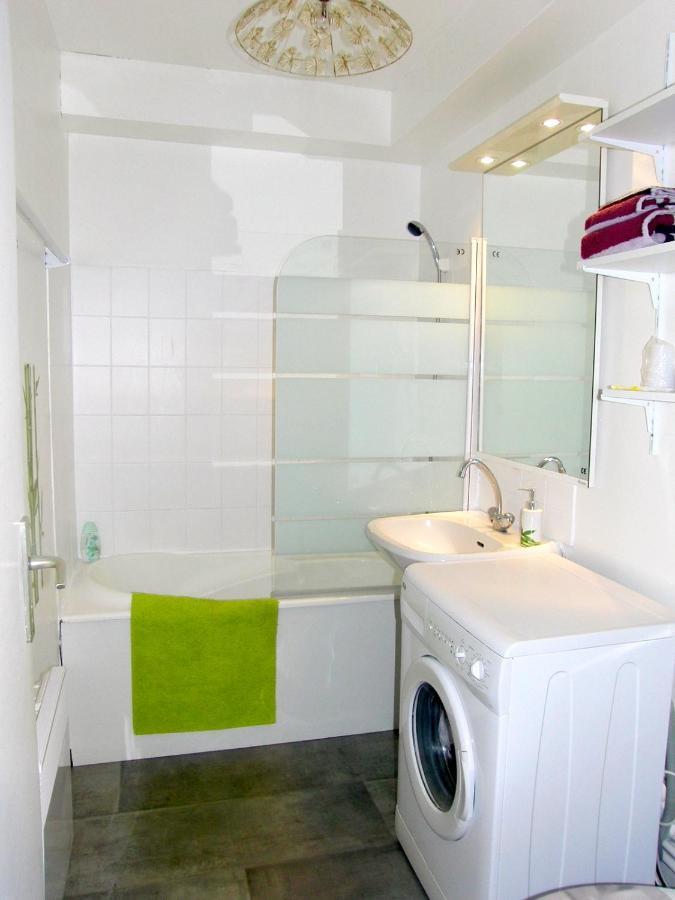 Une Petite Halte Apartment กาเลส์ ภายนอก รูปภาพ