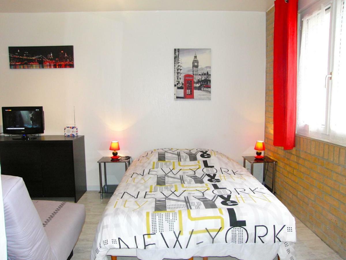 Une Petite Halte Apartment กาเลส์ ภายนอก รูปภาพ